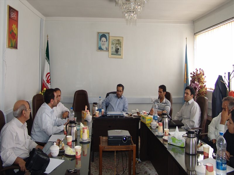 معرفی سامانه تعرفه مکانیزه ناوگان اتوبوسرانی با حضور کارشناسان شرکت واحد