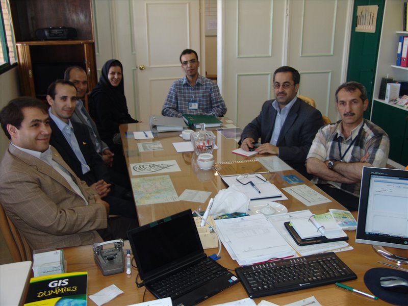 بازدید مهندس پاک نهاد به همراه همکاران از سایت کامپیوتری پتروشیمی تبریز