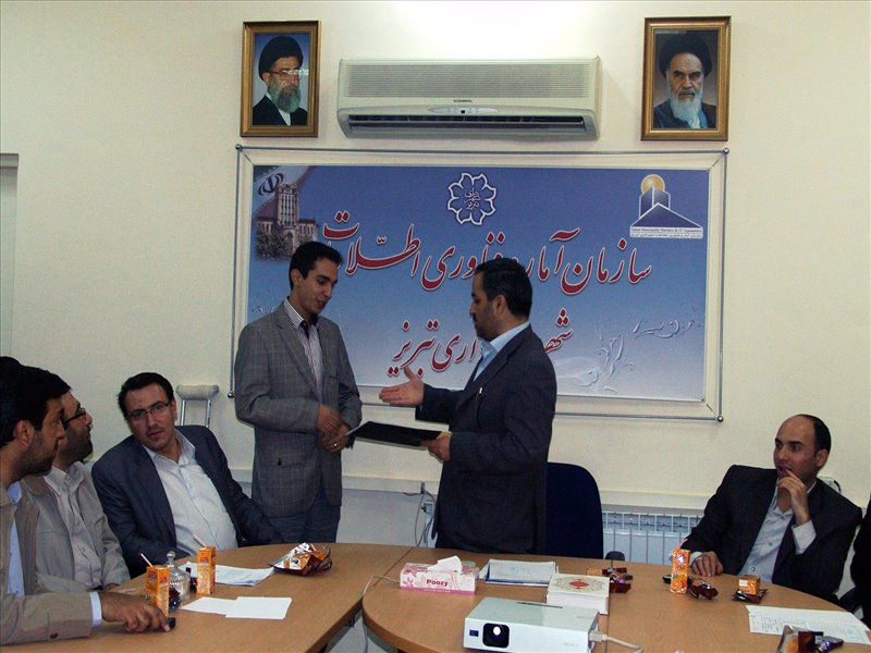 مراسم اعطای قراردادهای کارمعین همکاران سازمان