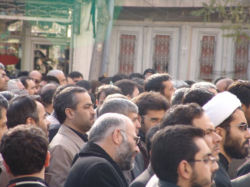 حضور فعال مدیر عامل و پرسنل سازمان آمار و فناوری اطلاعات در راهپیمایی علیه هتک حرمت عاشورا