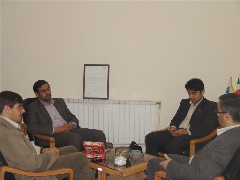 حضور مدیر روابط عمومی شهرداری برای هماهنگی تهیه گزارش شهر سال