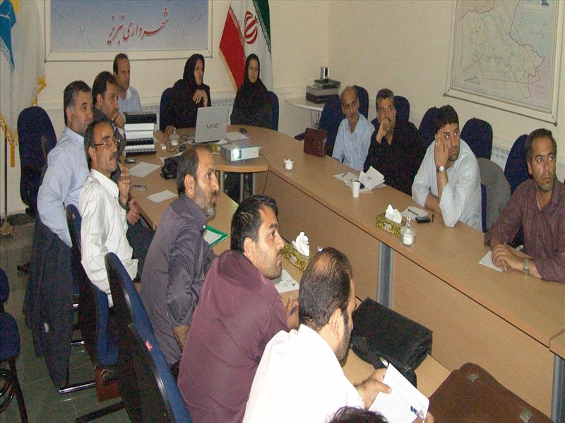کارگاه آموزشی سیستم یکپارچه درآمد نوسازی برای مدیران نوسازی مناطق دهگانه