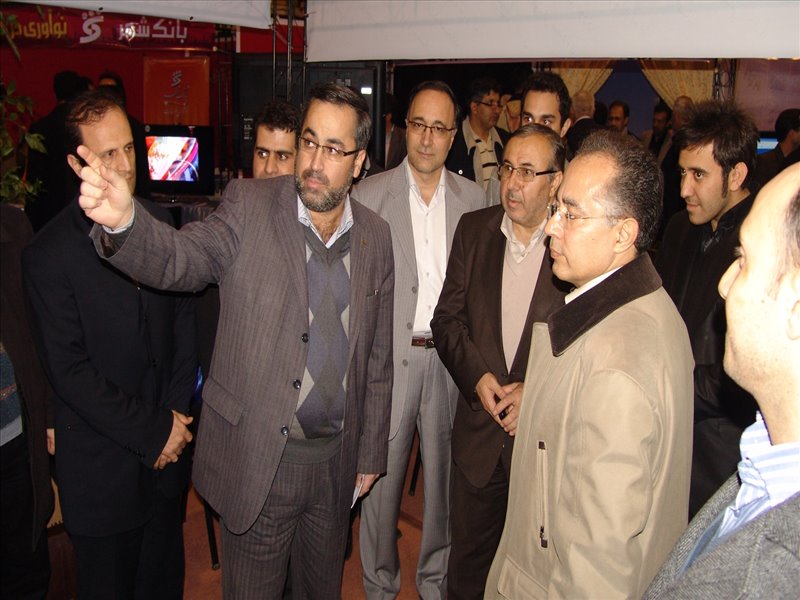 بازدید رییس شورای اسلامی شهر تبریز از غرفه سازمان در نمایشگاه دستاوردهای پنجساله شهرداری